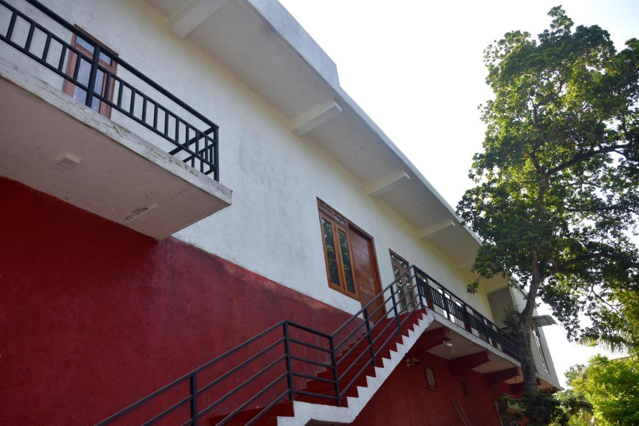 Green Mart Family Rest Anuradhapura Exterior foto