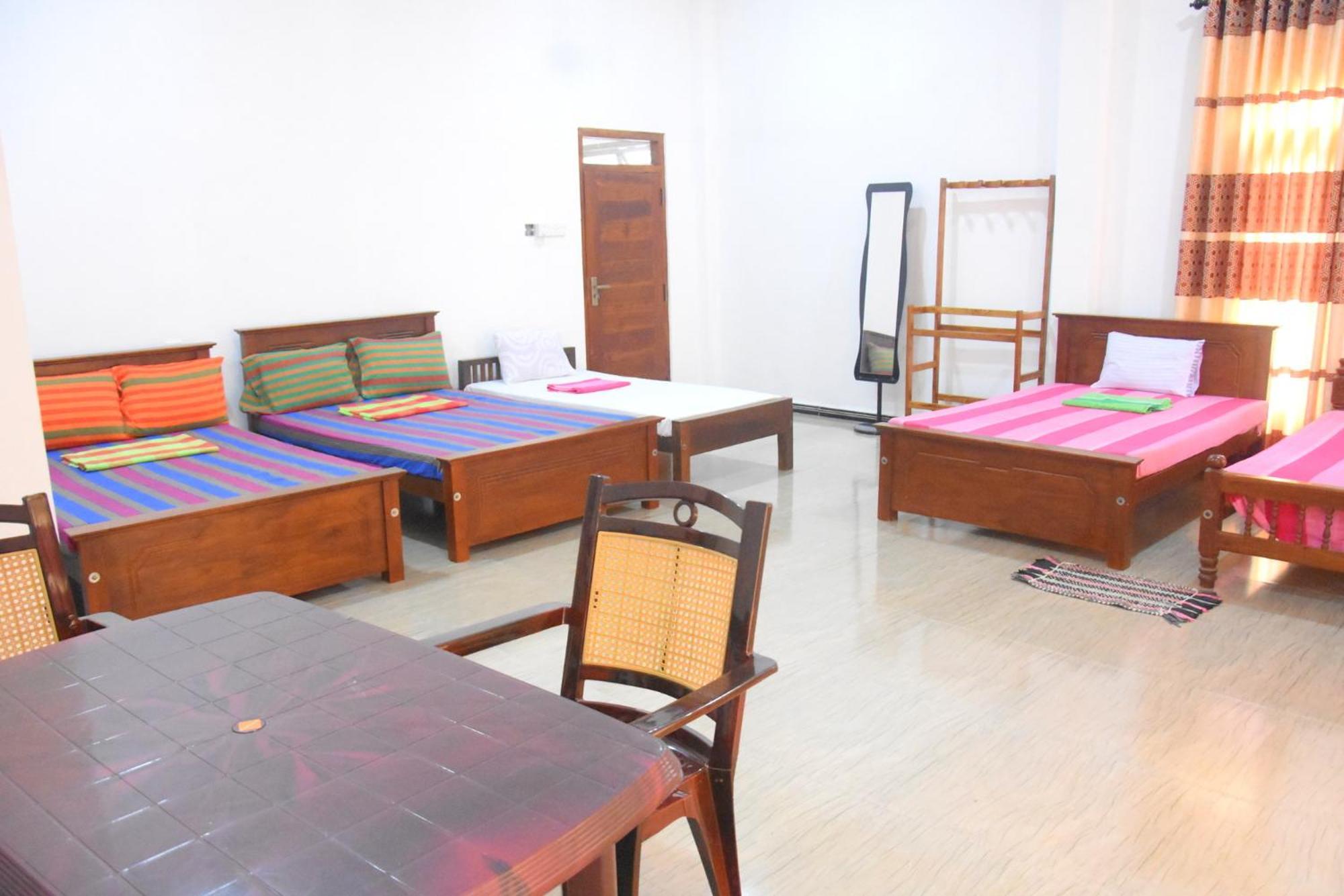 Green Mart Family Rest Anuradhapura Exterior foto
